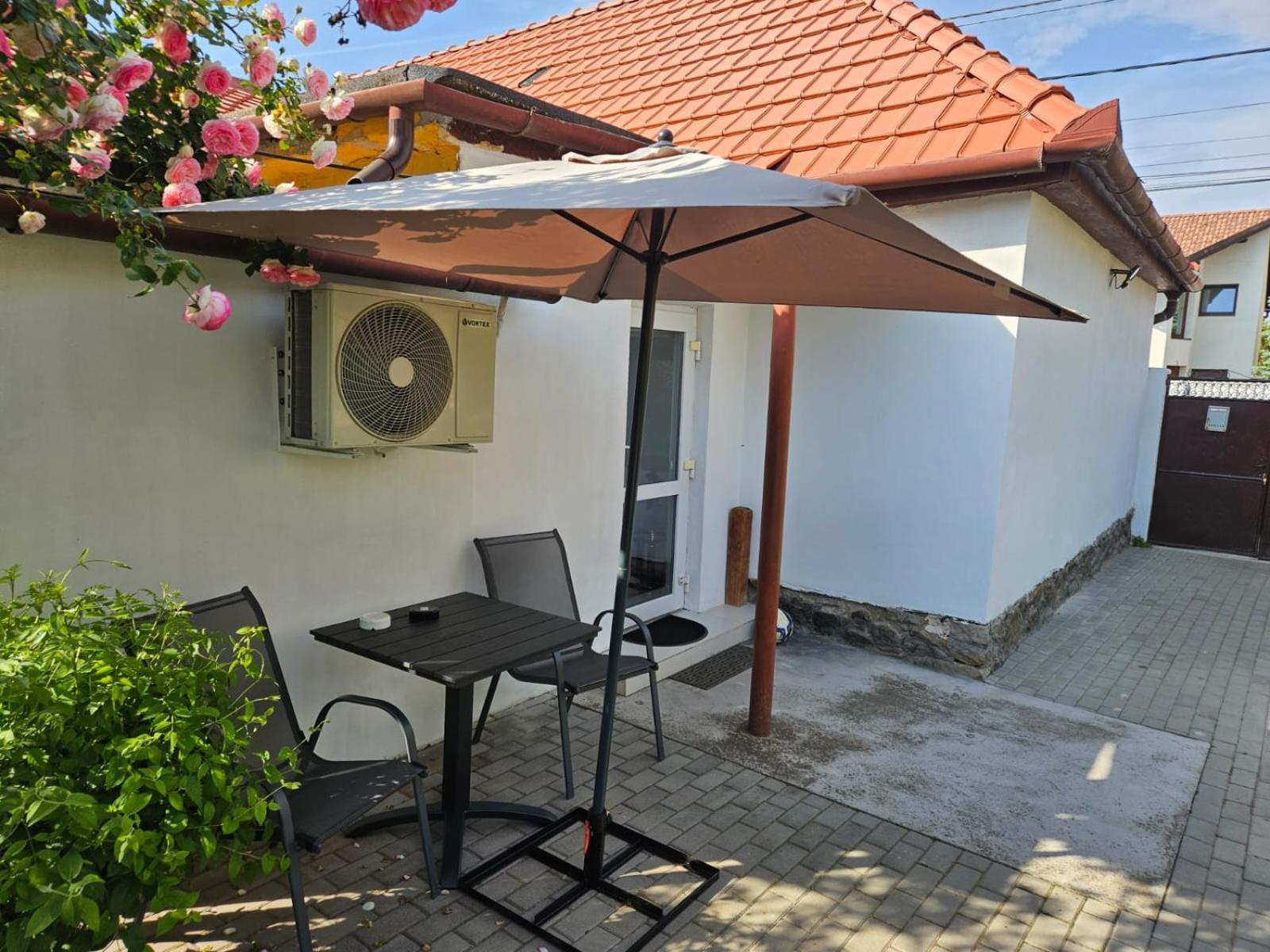 Seventeen -Apartament La Casa Arad Exterior photo